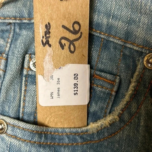 James Jeans,women size 26.NWT,light wash blue denim jeans, low rise,distressed - Picture 7 of 17